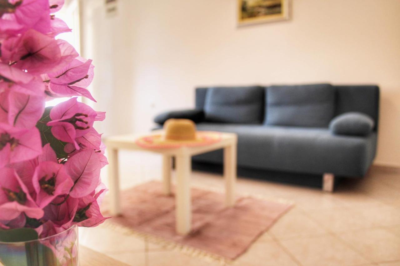 Apartment Marijana Vir Bagian luar foto